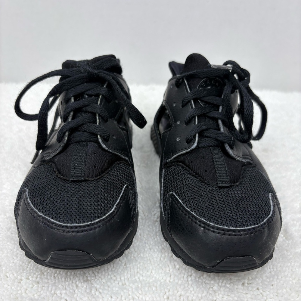 Nike Kid’s Huarache Run Sneakers-Size: 1Y-Color: “Triple Black” Colorway